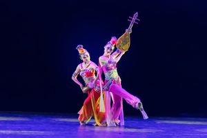 —— 舞 蹈 ——
Dance performance