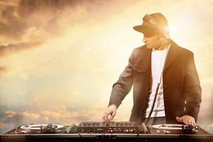 —— DJ ——